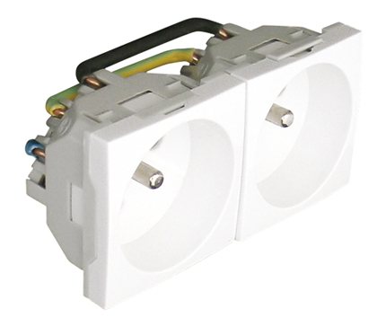 Toma Doble 45º Francesa - 4 Módulos